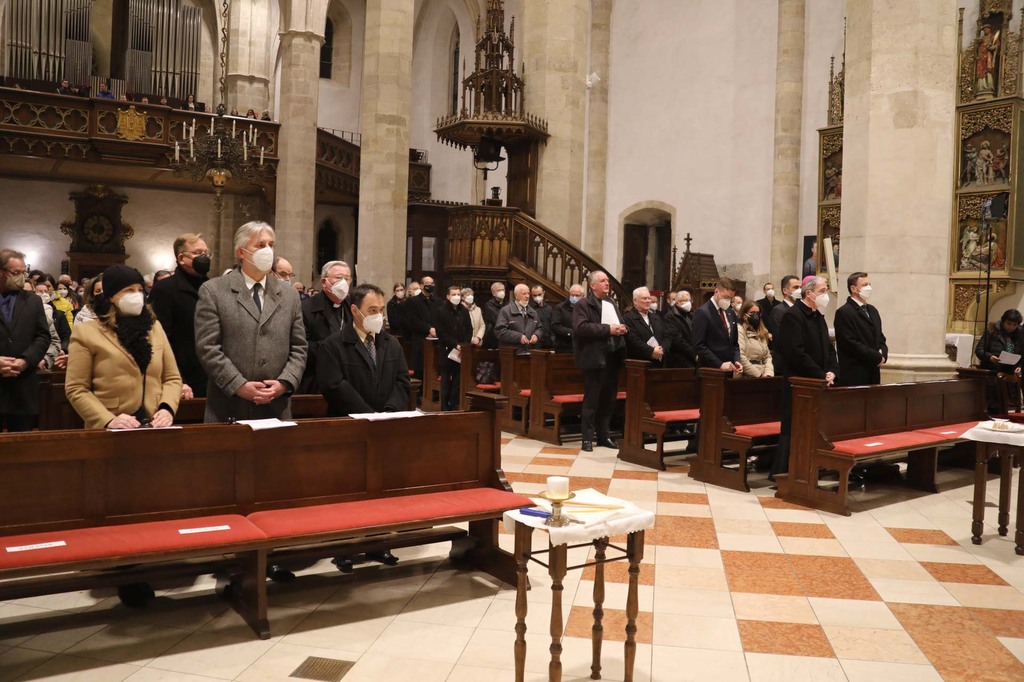 Oração ecuménica pela paz na Ucrânia e no mundo em Bratislava, na Catedral de São Martinho